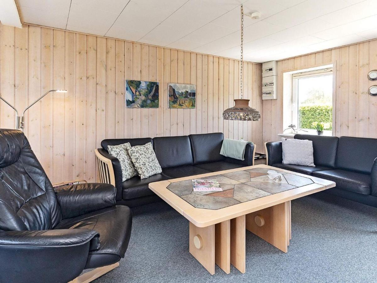 10 Person Holiday Home In Vinderup Buitenkant foto